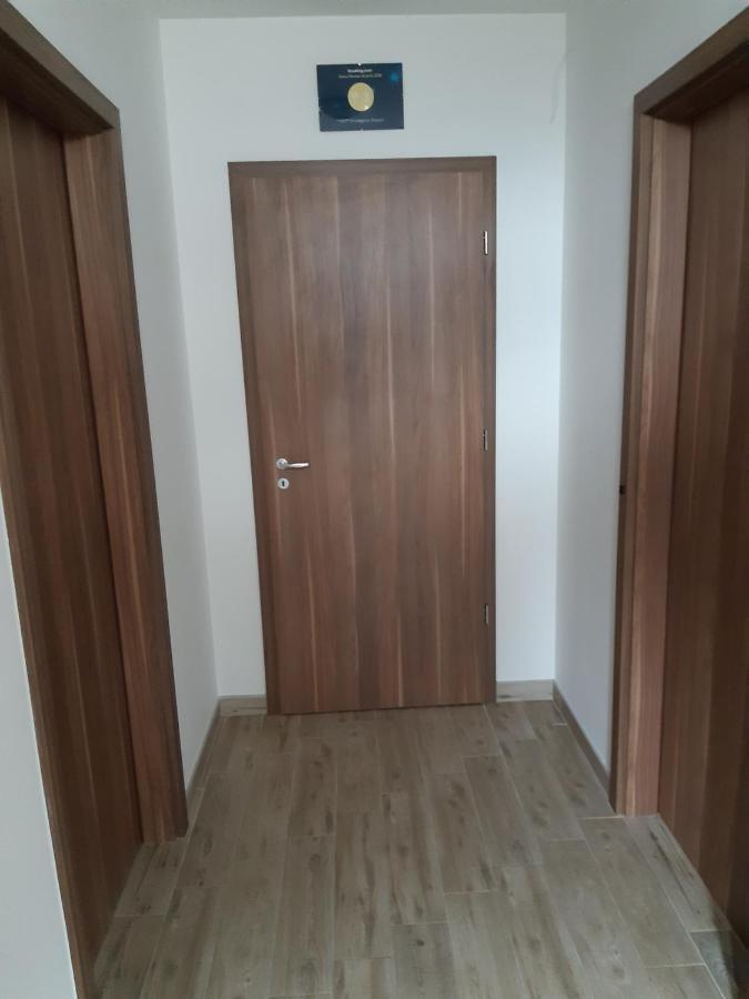 M47 Vendeghaz-Airport Otel Debrecen Dış mekan fotoğraf