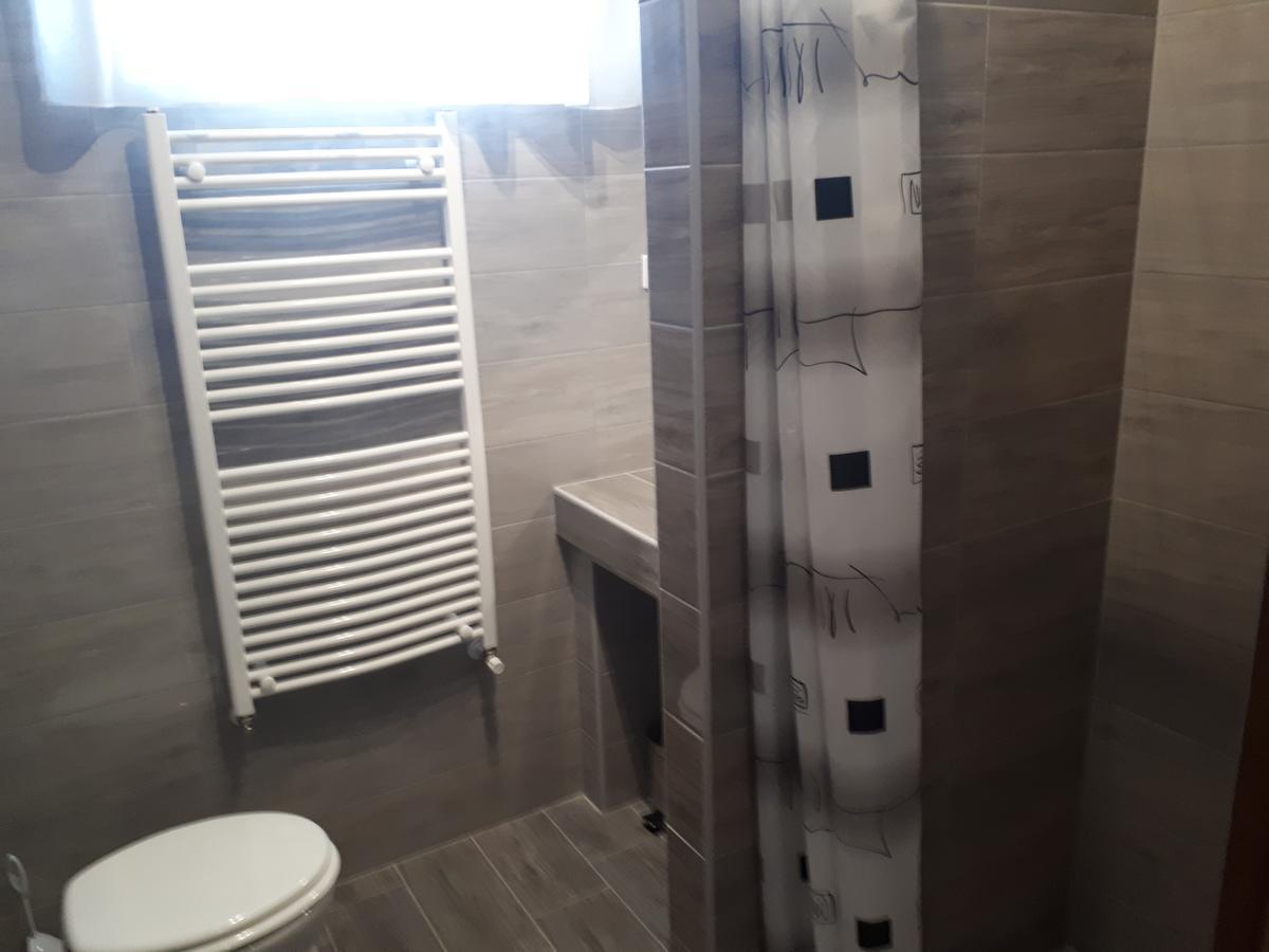 M47 Vendeghaz-Airport Otel Debrecen Dış mekan fotoğraf